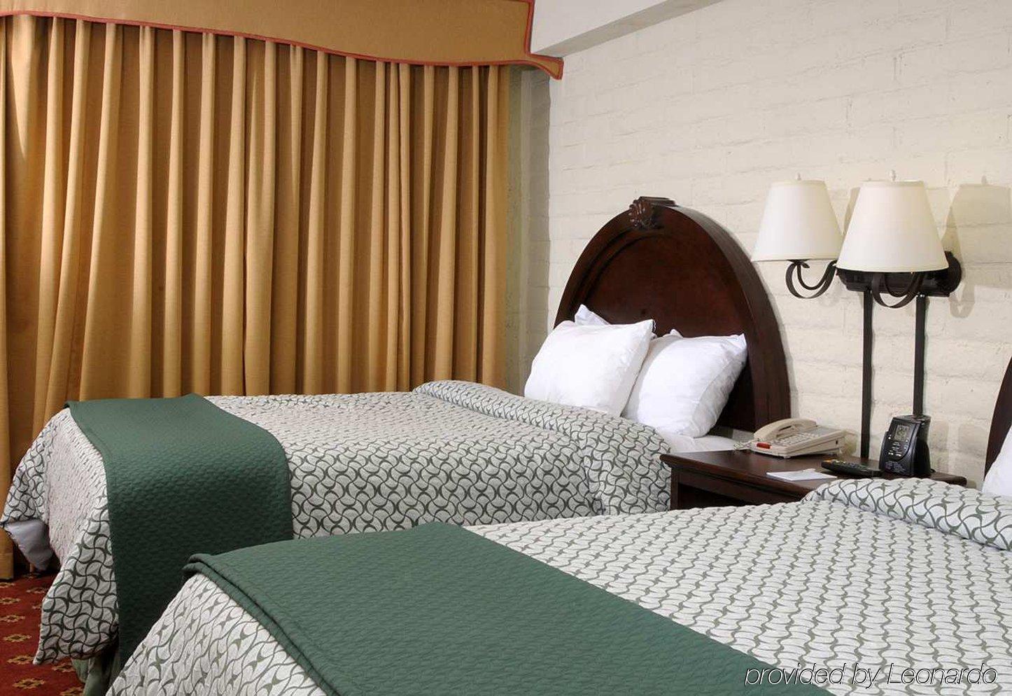 Doubletree Suites By Hilton Tucson-Williams Center Habitación foto