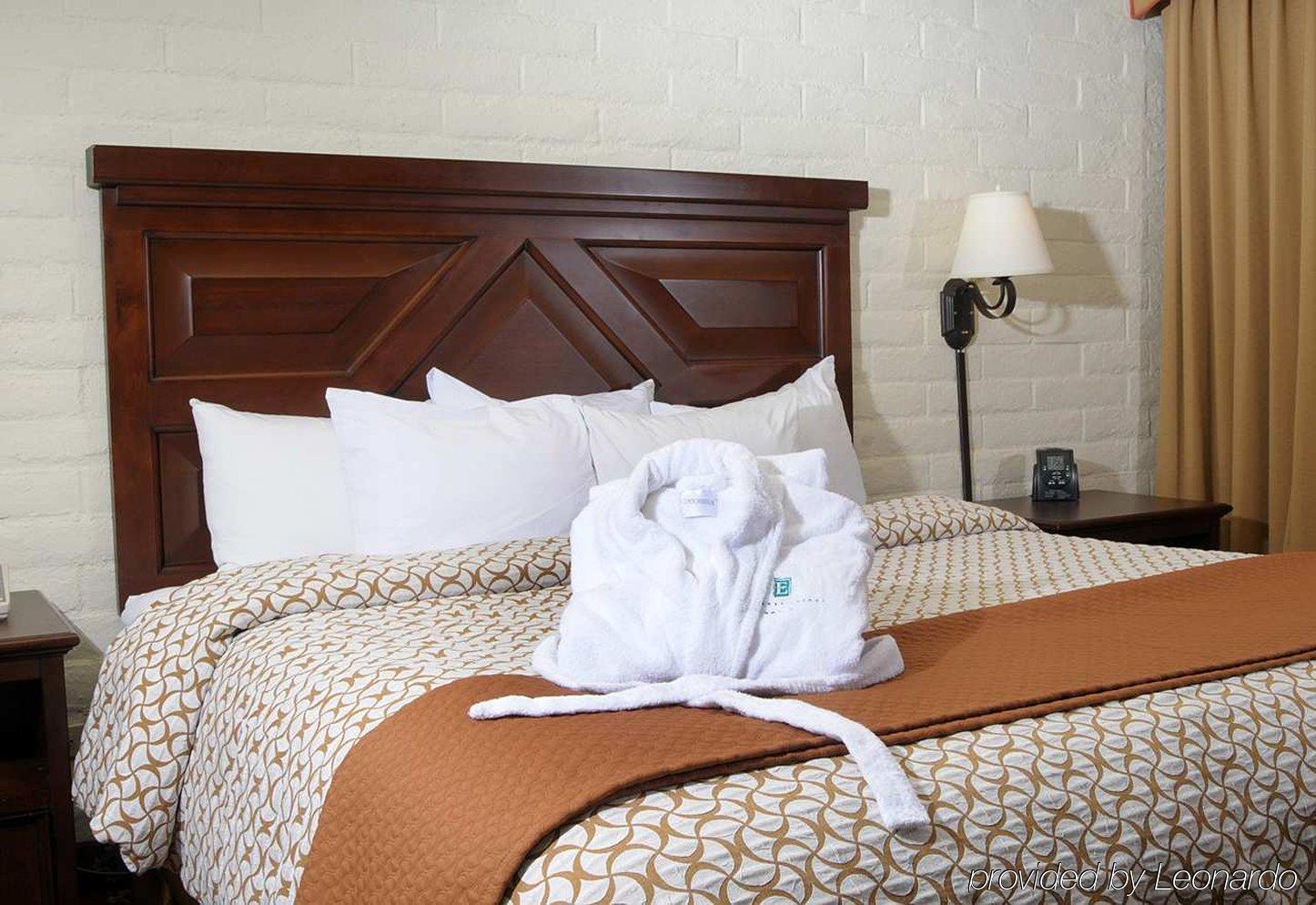 Doubletree Suites By Hilton Tucson-Williams Center Habitación foto
